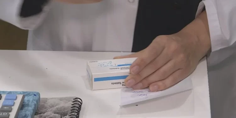 Shkon të blejë ilaçe, i moshuari ndërron jetë në farmaci