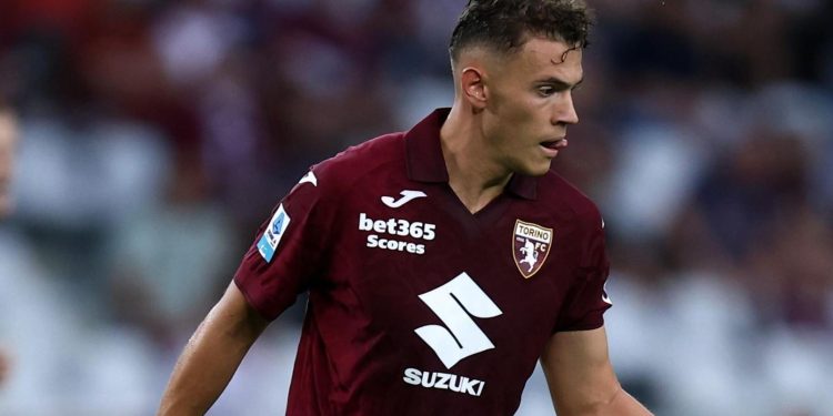 Paraqitje negative e Asllanit, vlerësohet me notë të ulët në Itali