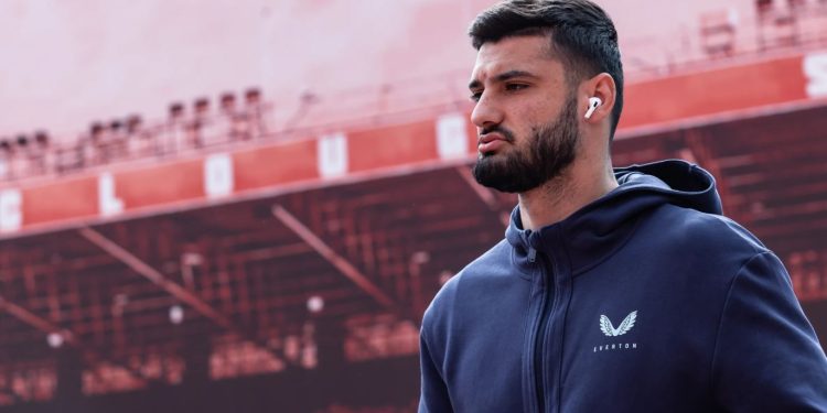 Rikthimi si titullar i Brojës, trajneri i Burnley: Jam i kënaqur, ishte versioni më i mirë i tij