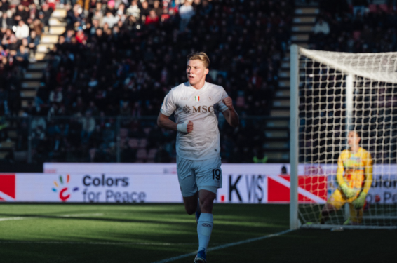 VIDEO/ Hojlund nderon Napolin, ekipi i Contes thyen Cremonesen