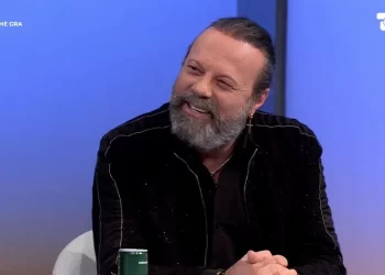 “Kisha vite pa e parë djalin tim”/ Endri Prifti: Erdhi dhe më takoi, e kishte marrë malli