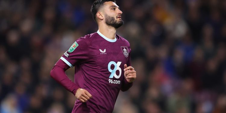 VIDEO/ Broja në rolin e “kamarierit”, dhuron asist në Premier League