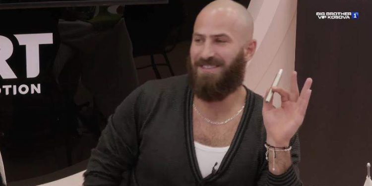 Nailiri flet për pëlqimin që ka për këtë banore: Kam turp t’ia shpreh në sy