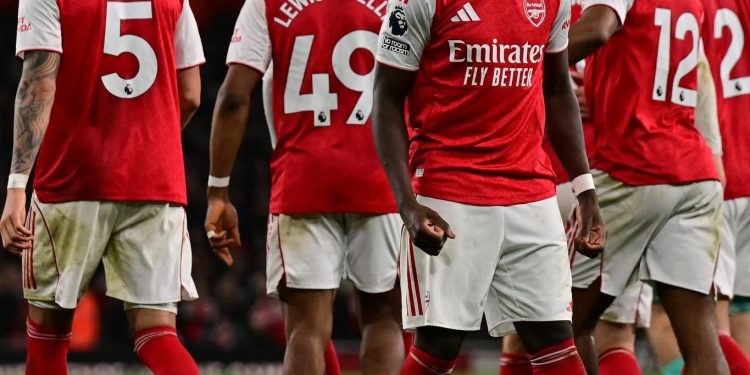 Arsenali bën detyrën ndaj Wolves, merr pikët e plota