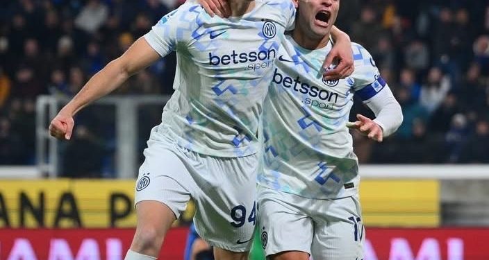 Fitore për kreun/ Interi feston në Bergamo, gabon Gjimshiti