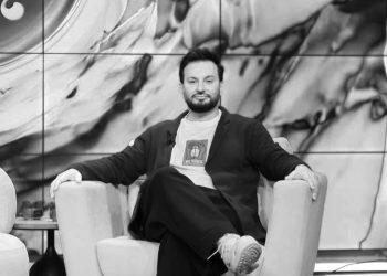 Elton Tozaj plas bombën: Miri dhe kjo banore, natë intime bashkë