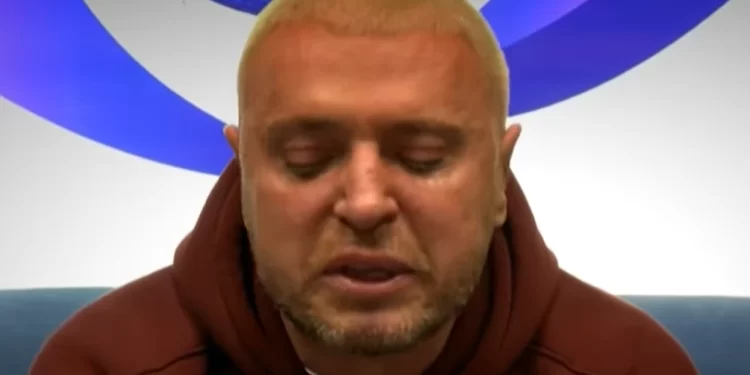 Labi: Motra u martua me zezak, nuk i kam folur për pesë vite