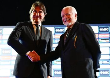 Napoli e dashuruar me Conten, De Laurentis gati ti ofrojë rinovimin e kontratës
