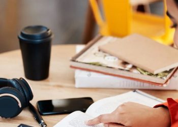 Holandezët kryesojnë në listën e njohurive për gjuhën angleze nga vendet e BE-së, ja kush i pason