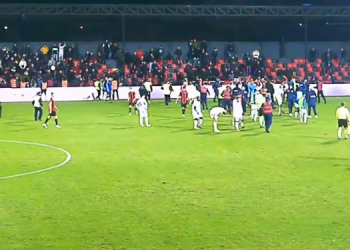 Teuta thirrje FSHF-së: Merrni masa për dhunën në Vlorë, lojtarët tanë u goditën