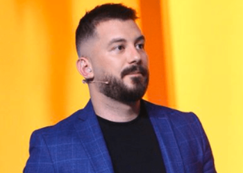 Rikthim jashtë kornizave: Romeo Veshaj gati për një projekt ndryshe