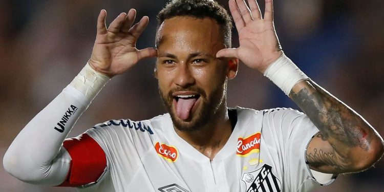 I nënshtrohet operacionit në gju, Neymar në garë me kohën për të mos humbur Botërorin