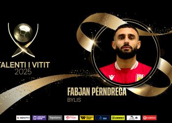 Topi i Artë 2025 / Fabjan Përndreca fiton çmimin “Talenti i Vitit” për djem, trofeu dorëzohet nga Elseid Hysaj