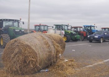Protesta e fermerëve, bllokohet aksi Kakavijë-Janinë