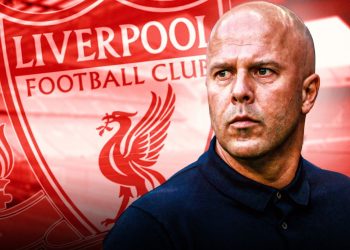 “Plas” te Liverpool, Inter ka në dorë Slot, projektohet rikthimi i Gerrard