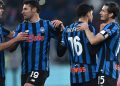 Atalanta përmbys Chelsea-n, De Ketelaere bën heroin, Gjimshiti një “digë”