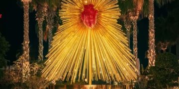 Bredhi Schiaparelli i Krishtlindjeve s’i ngjan fare tradicionalit!