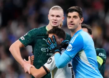 Portieri i Real Madrid: Po kalojmë momente të vështira! Lojtarët kundër trajnerit? Iu them se…