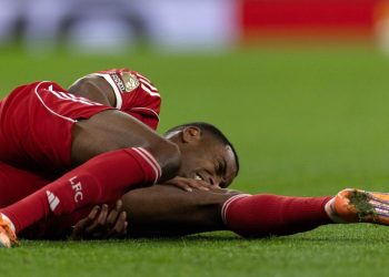 Theu këmbën, Isak detyron Liverpool të futet në merkato