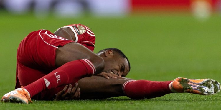 Theu këmbën, Isak detyron Liverpool të futet në merkato