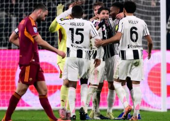 FOTO/ Juve po vjen, likuidon Romën dhe sheh nga Champions, në Itali mediat përkëdhelin Spallettin: Ndeshja më e bukur (VIDEO)