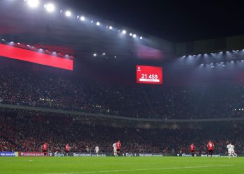 UEFA gjobit sërish Shqipërinë, por FSHF falënderon tifozët: Sjellje shembullore