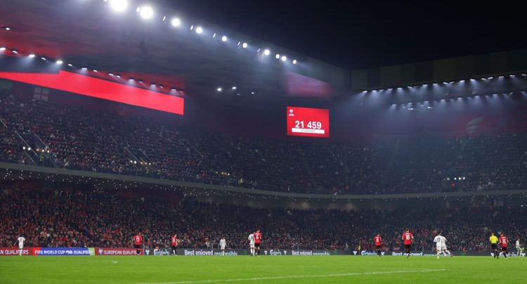 UEFA gjobit sërish Shqipërinë, por FSHF falënderon tifozët: Sjellje shembullore