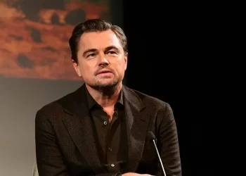 Leonardo DiCaprio ngre alarm: “AI po e zhvesh artin nga humaniteti”