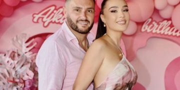 Bes Kallaku “thumbon” Xhensila Myrtezajn: E shkuara ime ka vdekur, Zoti më bekoi me dy fëmijë