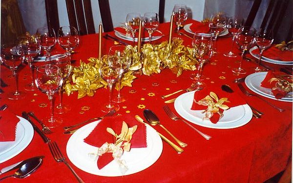 Ushqimet fatsjellëse që s’duhet të mungojnë në tavolinën e Vitit të Ri