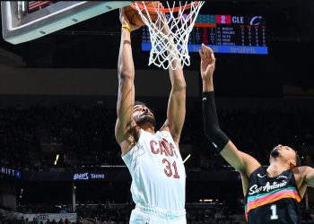 NBA/ Oklahoma vijon fitoret, Cleveland “thyen” San Antonio-n, sukses për Miami-n