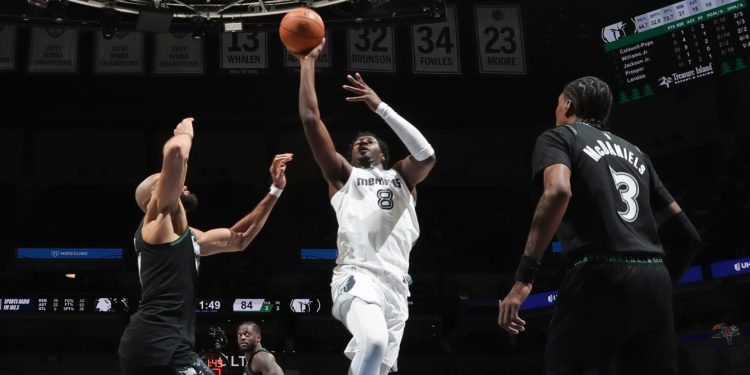 NBA, Cleveland bien në Chicago, Memphis triumfon ndaj Minnesota-s