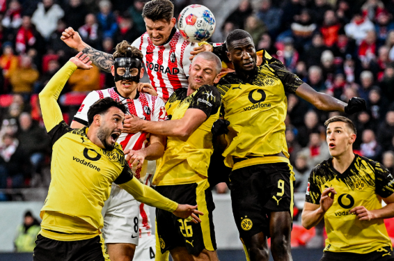 VIDEO/ Dortmundi nuk ia del ndaj Freiburg, dy gola në Bundesligë