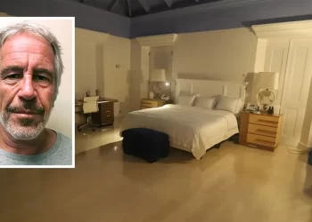Dalin në dritë fotot nga ishulli djallëzor i Epstein: Dokumente nga rezidenca luksoze