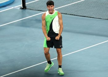 Australian Open/ Alcaraz siguron gjysmëfinalen, nr.1 i botës mund pastër De Minaur, tani sfidon Zverev