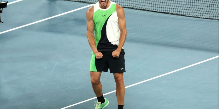 Australian Open/ Alcaraz siguron gjysmëfinalen, nr.1 i botës mund pastër De Minaur, tani sfidon Zverev