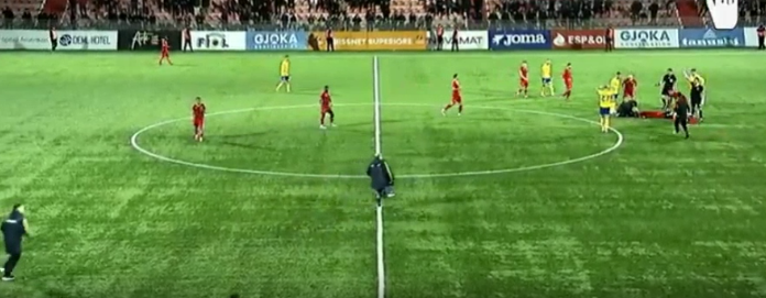 VIDEO/ Frikë dhe ankth në stadiumin “Arena e Demave”, lojtari i Partizanit bie pa ndjenja