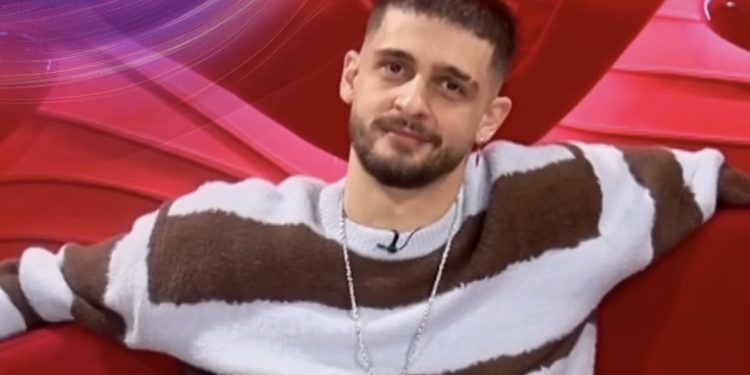 DJ Gimbo hap zemrën për banoren e “BBVA”: Është më e mira në shtëpi, ka energji shumë të mirë