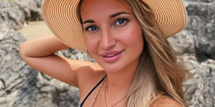 Humb jetën influencuesja italiane pas operacioneve estetike