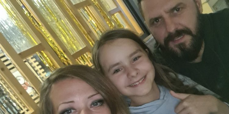 Kritikat e forta për marrëdhënien e Mirit me Selinë, reagon gruaja e artistit: S’ka vend për xhelozi