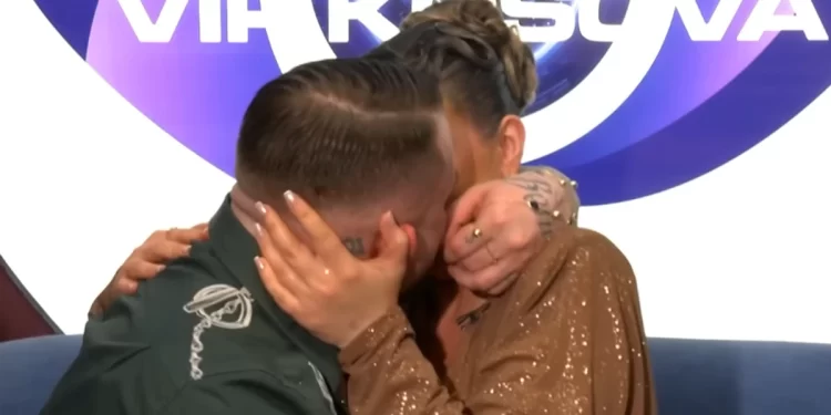 Rikthehet çifti Alba-Limi, shkëmbejnë puthje në dhomën e rrëfimit!