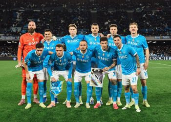 Napoli shmang humbjen ndaj Veronës, 4 gola në ndeshjen e Serie A