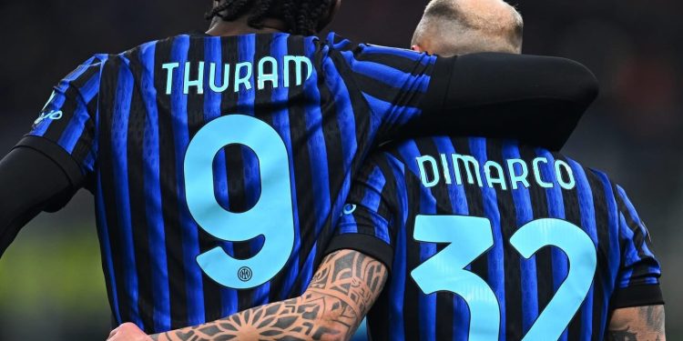 Inter barazon me Napolin, ndahen pikët në Milano