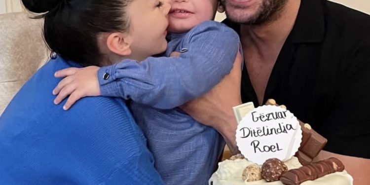 Pas humbjes së Shpatit, Selvija nuk dorëzohet: vazhdon misionin për djalin në Itali