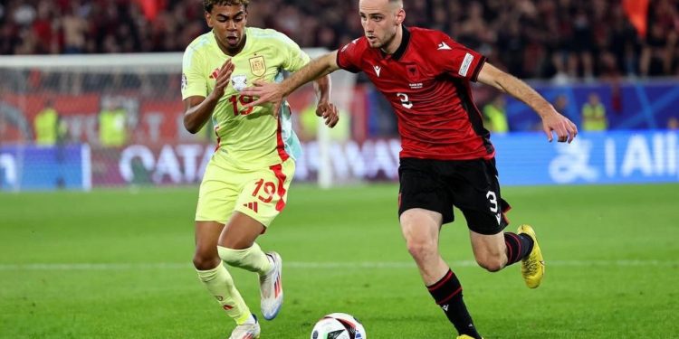 Mbrojtësi i kombëtares në modë, Atletico Madrid në gjurmët e Mitaj