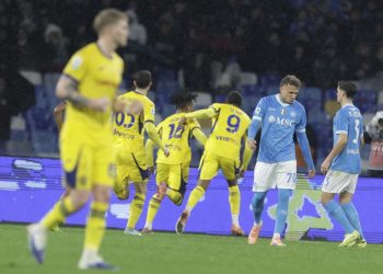 “Frenon” Napoli, Verona i “rrëmben” një pikë, tani Conte sfidon Inter: Shkojmë atje të vendosur, japim maksimumin (VIDEO)