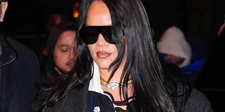 Dera i mbyllet në fytyrë gjatë daljes në Nju Jork, ja reagimi i Rihanna-s
