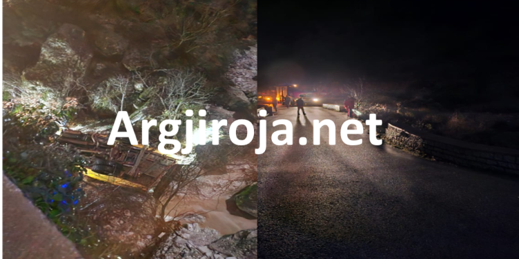 Kamionçina e përmbysur, pamje nga aksidenti me vdekje në Tepelenë (FOTO)