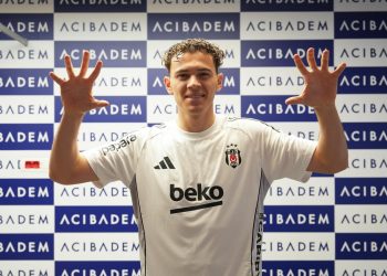 Në krah të Rashicës, Asllani zbret në stërvitje, nis zyrtarisht aventurën te Beshiktash (VIDEO)