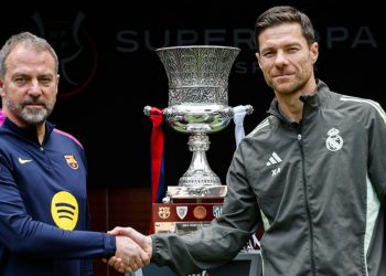 “Ishim fantastik”, Flick shijon triumfin në Superkupë, Alonso: Trofe i parëndësishëm